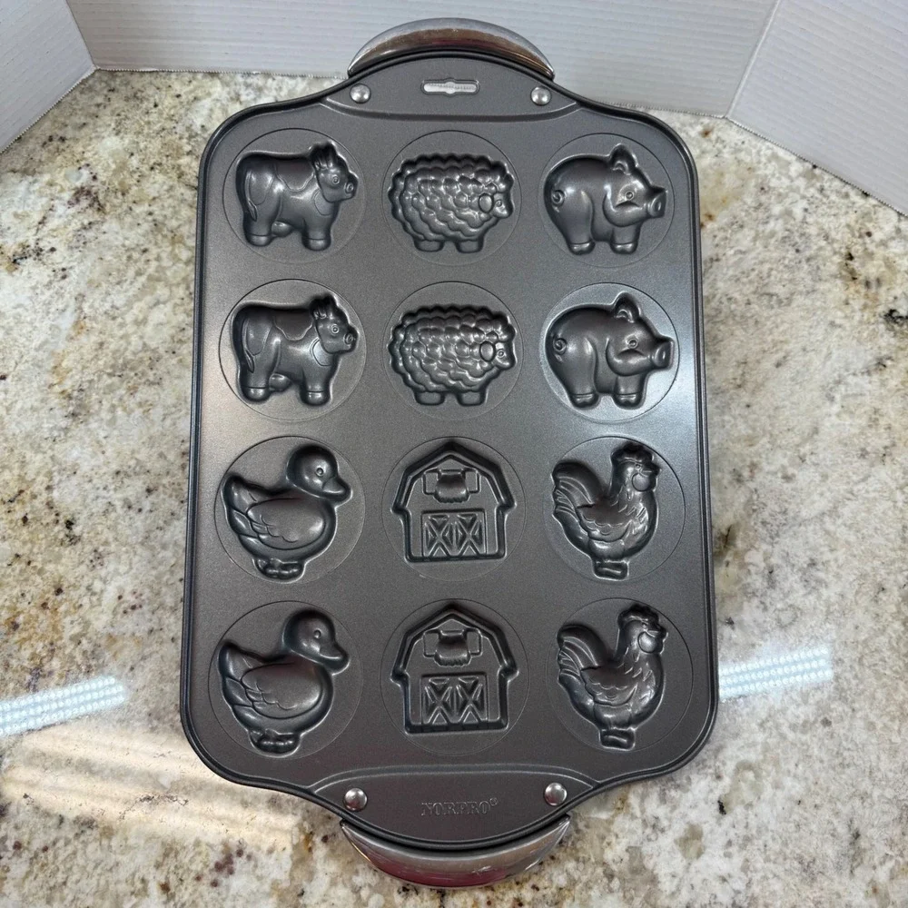 Norpro Farm Animals Barn Nonstick 12 Cavity Cookie Pan Stainless Handles Gray